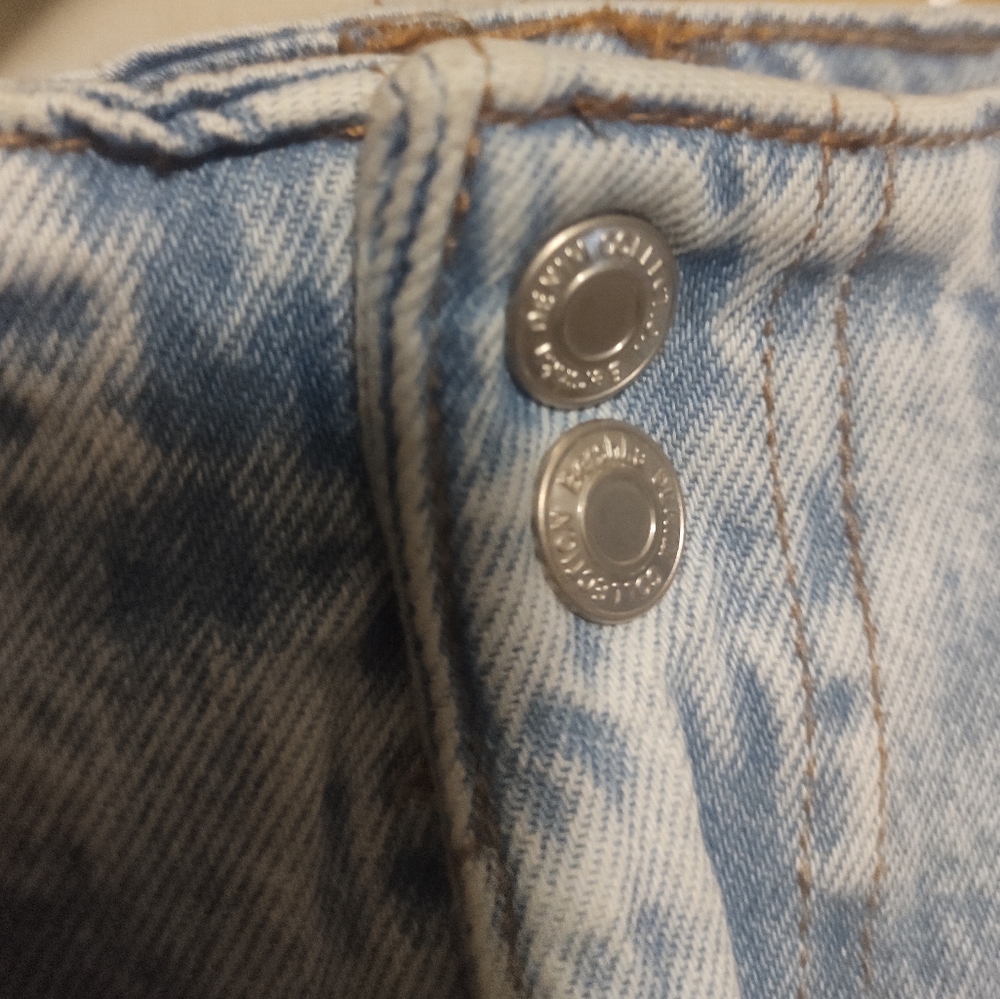 *SOLD* BERSHKA | HIGH WAISTED CARGO MOM JEANS - Picture 4 of 9